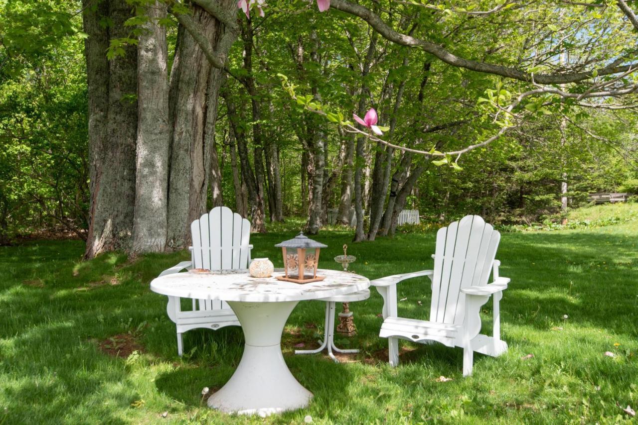 Bed and Breakfast Chez Nous Cornwall Exterior foto