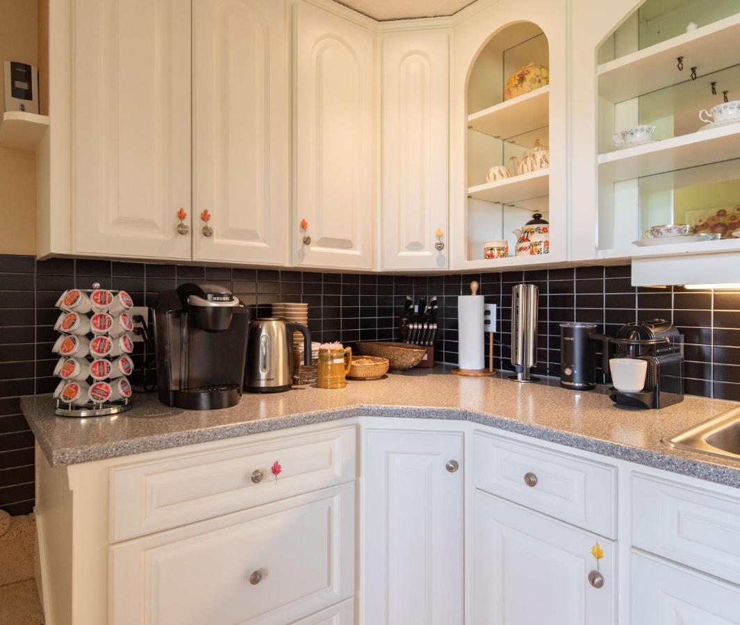 Bed and Breakfast Chez Nous Cornwall Exterior foto
