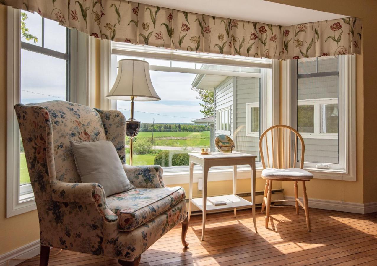 Bed and Breakfast Chez Nous Cornwall Exterior foto